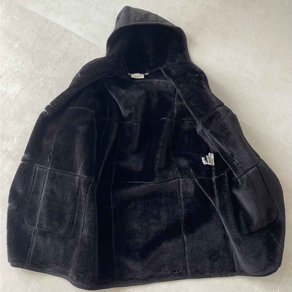 Women NEW  French black soft faux-suede winter coat.